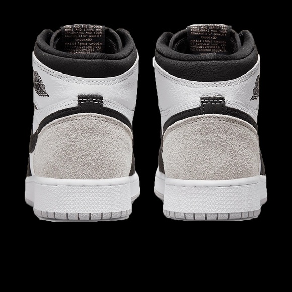 Air Jordan 1 Retro High OG 'Stage Haze' Sneakers Size 8.5 - Picture 6 of 8